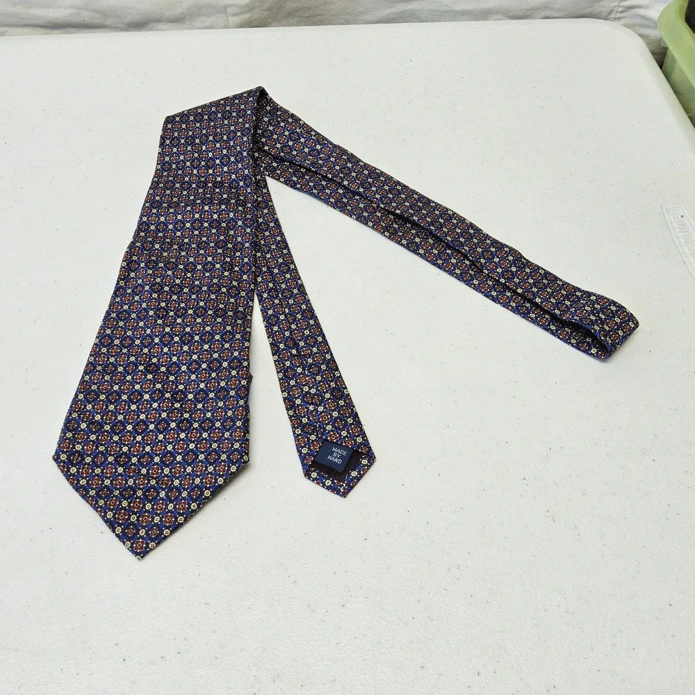 Handmade Silk Necktie Mens Navy Blue Burgundy Geometric Medallion Made‎ in USA